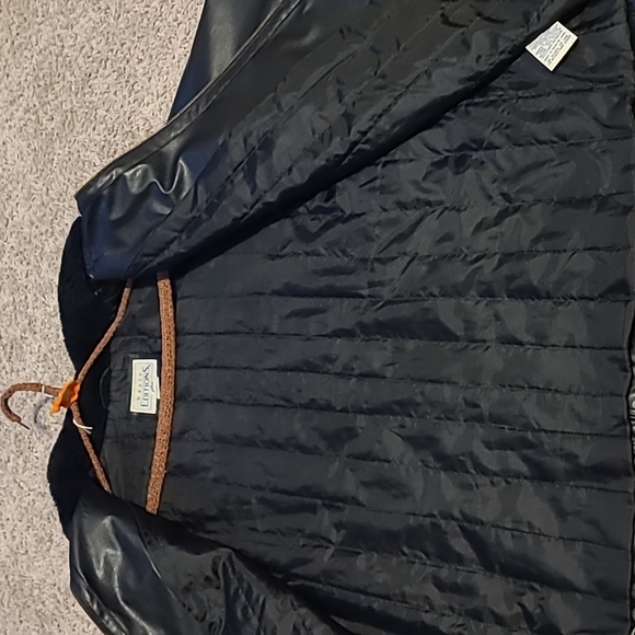 Coat - Picture 3 of 8